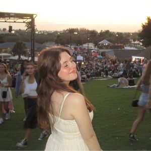 Meet your Posher, Maya